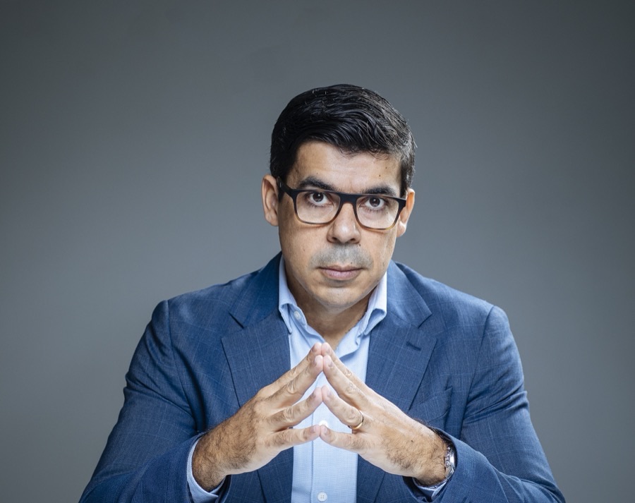Luiz Neto, terapeuta e mentor de relacionamentos
